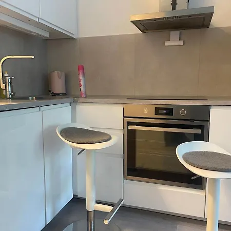 Located At Heart Of City Center * Lii