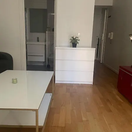 Located At Heart Of City Center Apartman